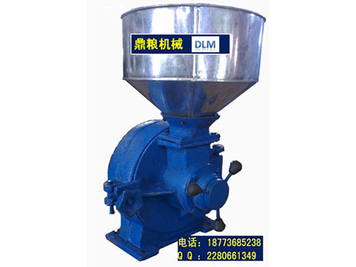 30型磨片式粉碎機(jī)、磨粉機(jī)磨粉機(jī)，磨片式，產(chǎn)量達(dá)1000公斤時(shí),粗細(xì)可調(diào)